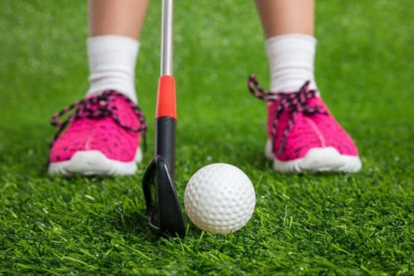 Địa chỉ mua giày golf trẻ em tại Gậy Đánh Golf